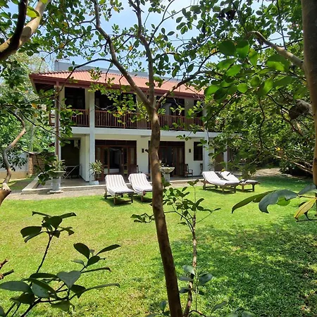Villa Arana Bentota-2